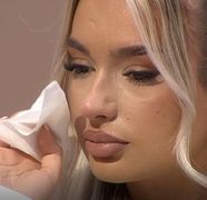 Naomi izbucnește în lacrimi după camera roșie cu Dorobanțu! „Nu e ușor”. Aflați ce a pățit concurenta în ediția din „Casa iubirii” de miercuri, 29 octombrie, de la orele 10:00 și 16:30, la Kanal D